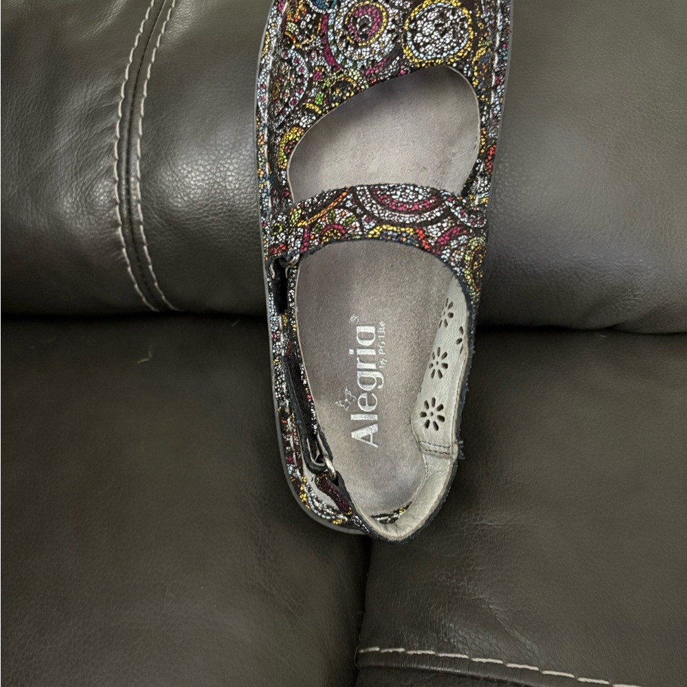 Alegria Women’s Mary Jane Style Multicolor Patterned Shoes - Picture 6 of 15